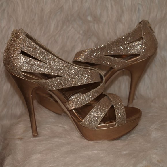 Gold Sparkly High HEELS BY ALDO SIZE 38 USED4PHOTOS ON PAVEMENT - Picture 4 of 6